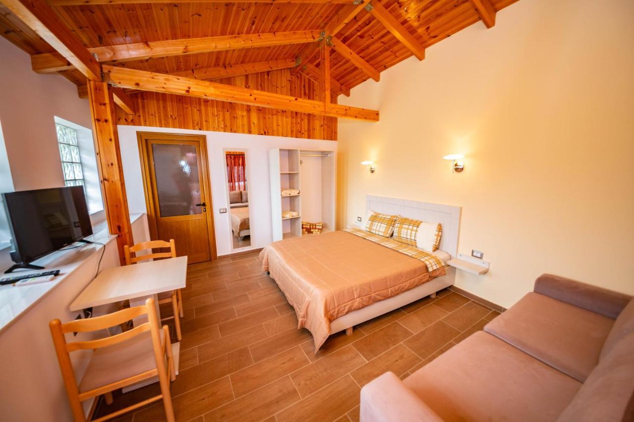 Guest House Luiza Borsh Buitenkant foto